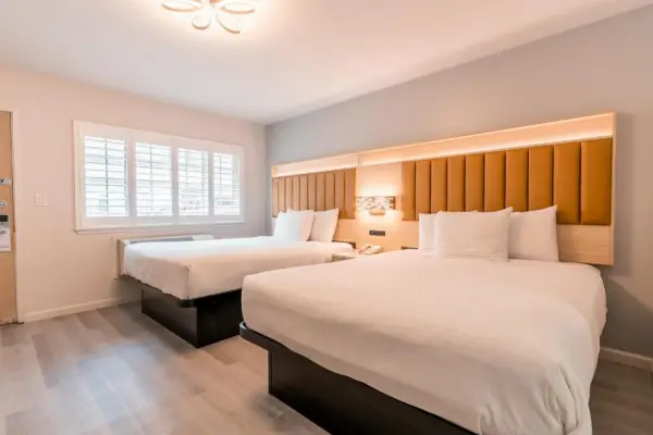 Inn on Broadway 4