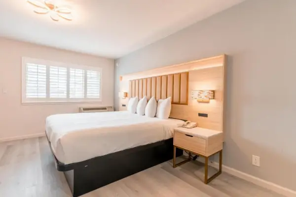 Inn on Broadway 7